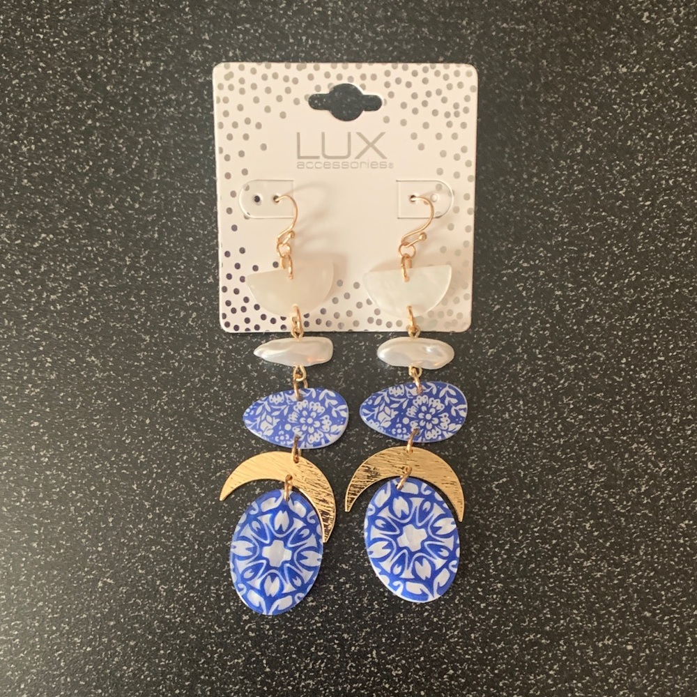NEW- Lux Accessories Blue and Gold Dangle Earrings